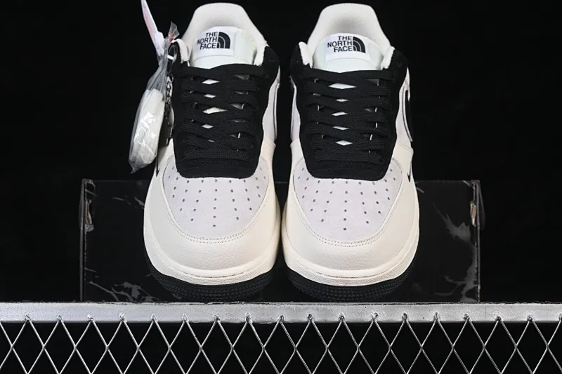 All categories Nk Air Force 1 Air Force series Nk Air Force 1 Low Air Force low top Nike Air Force 1'07 Low North Face joint classic black Air Force 1 low top casual sneakers DD1982-332